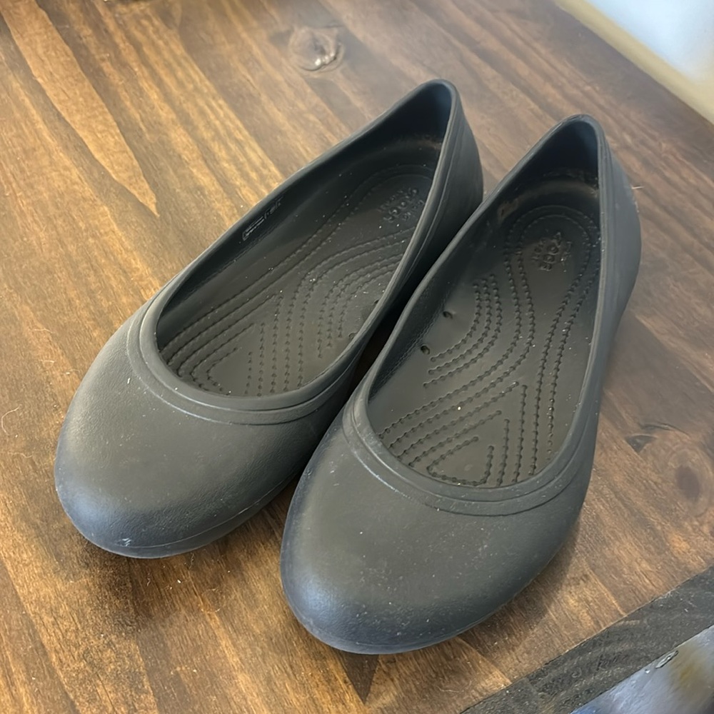 Crocs at Work Women’s black flats size 8